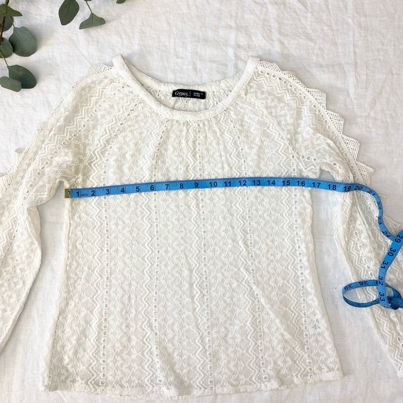 Gypsy 05 Global Village Embroidered Top - Picture 6 of 15